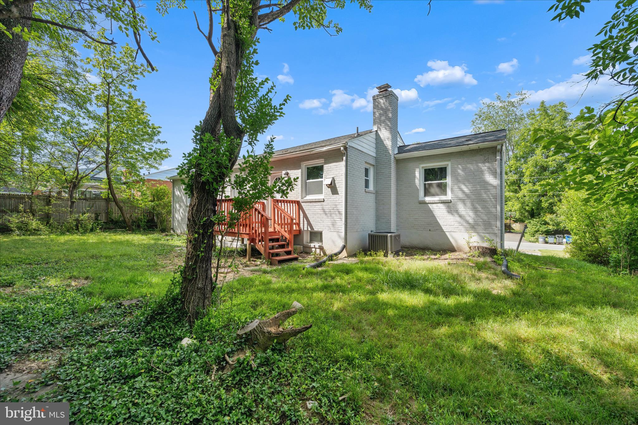 10607 LILAC PLACE