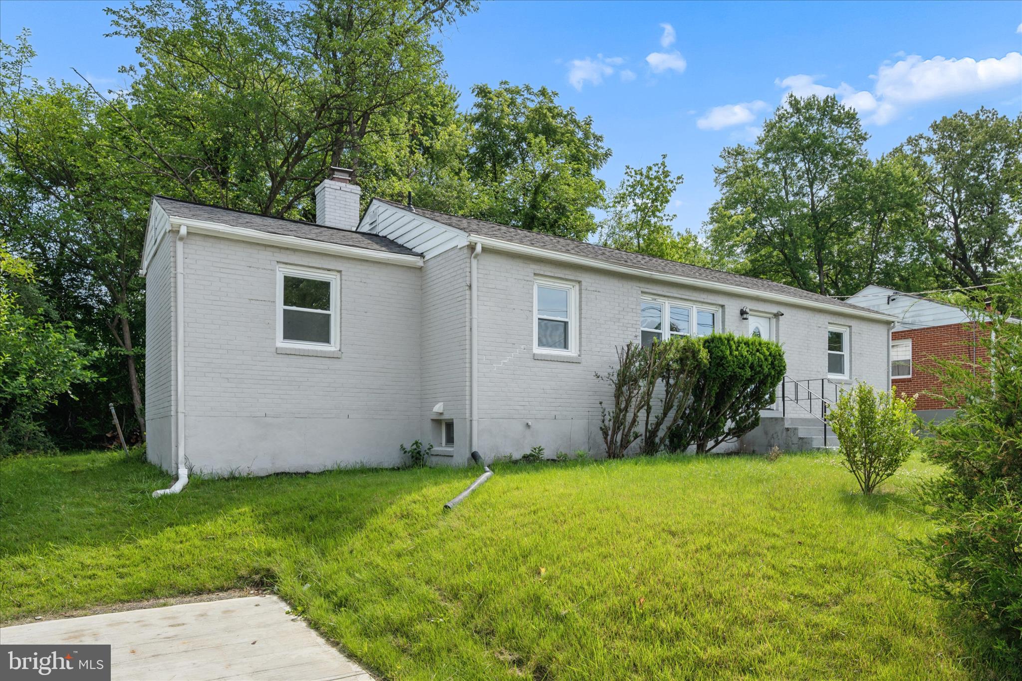 10607 LILAC PLACE