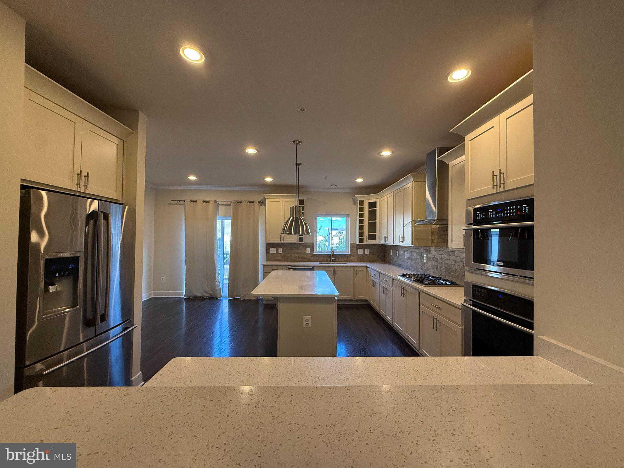189 GREEN POPLAR LOOP