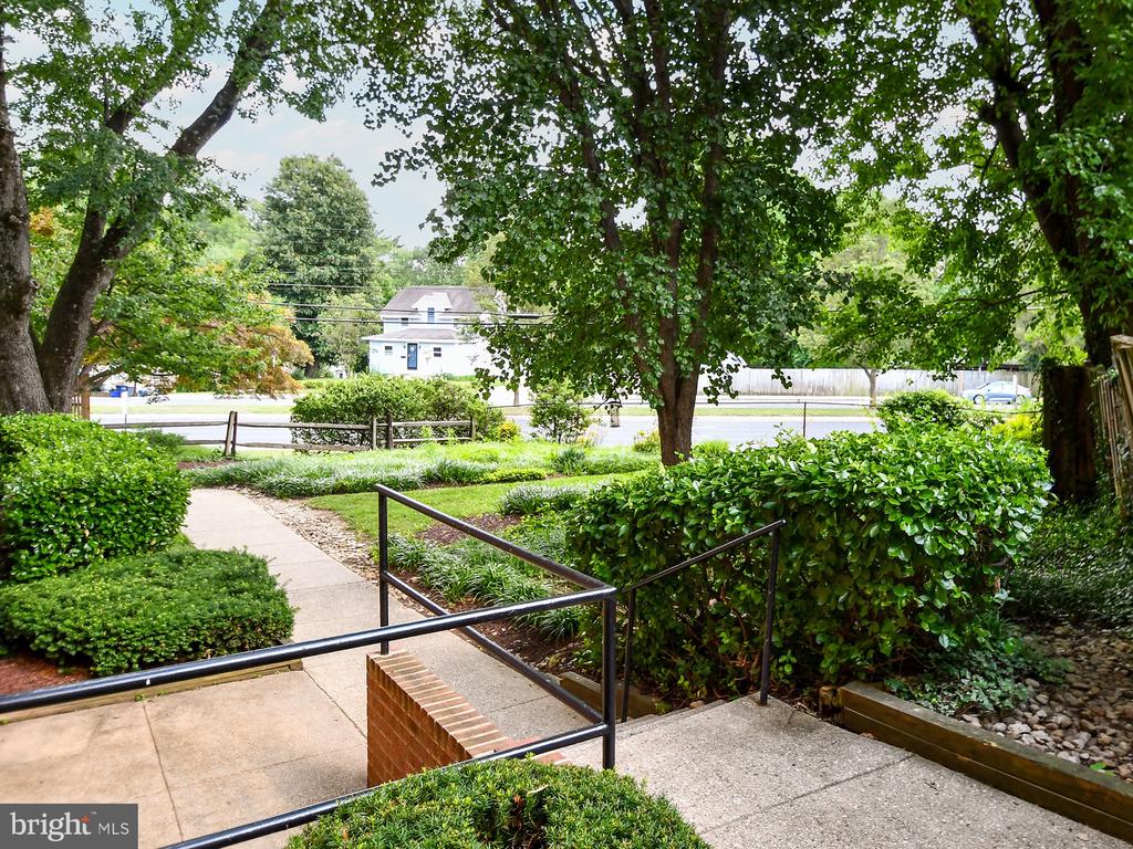 3421 UNIVERSITY BOULEVARD W 3421-2