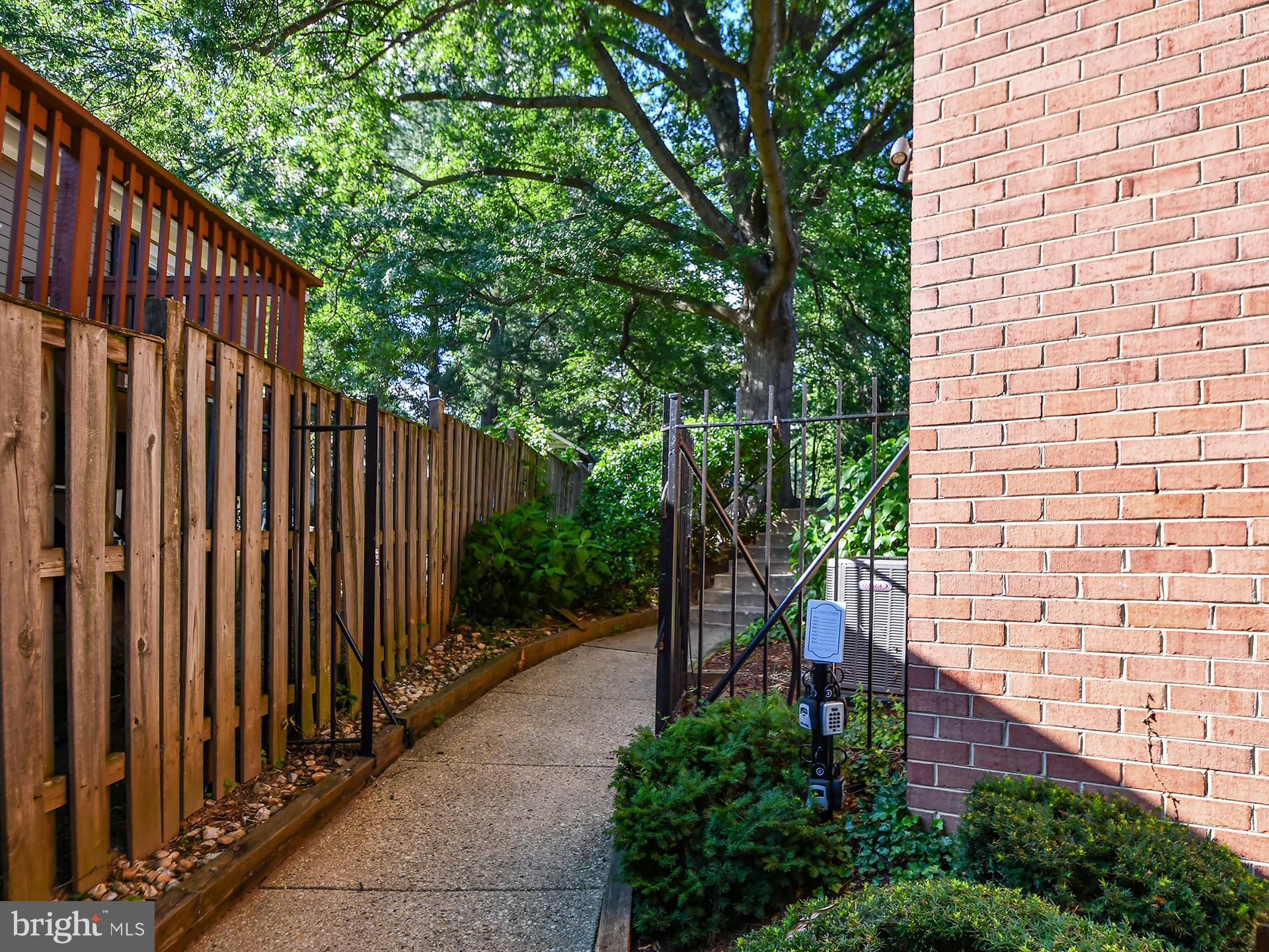 3421 UNIVERSITY BOULEVARD W 3421-2