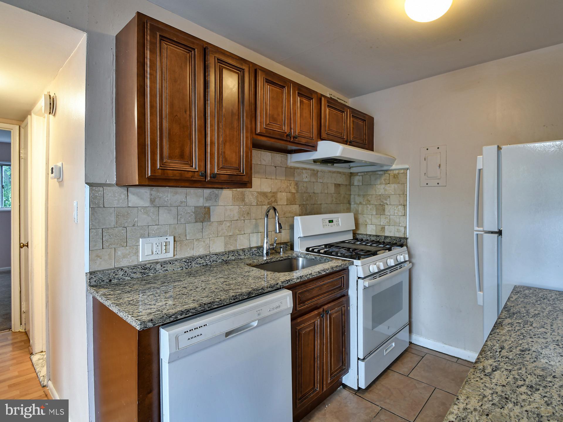 3421 UNIVERSITY BOULEVARD W 3421-2