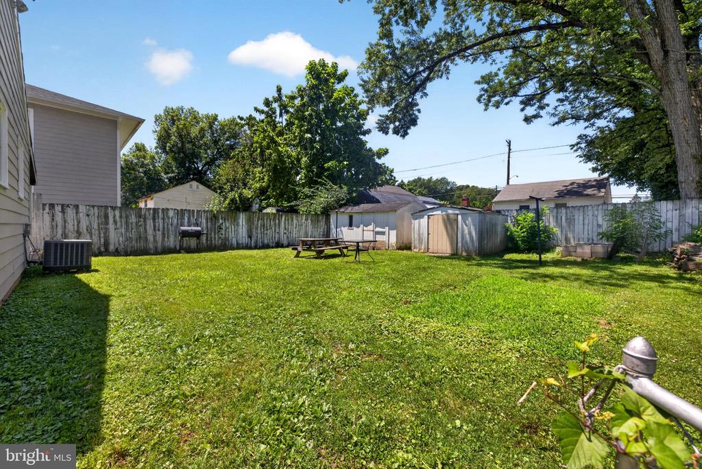 608 BURGUNDY DRIVE