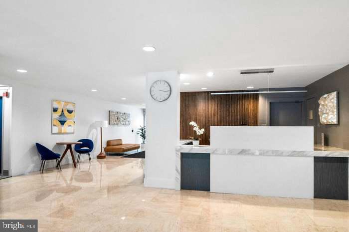 4977 BATTERY LANE Unit: 807