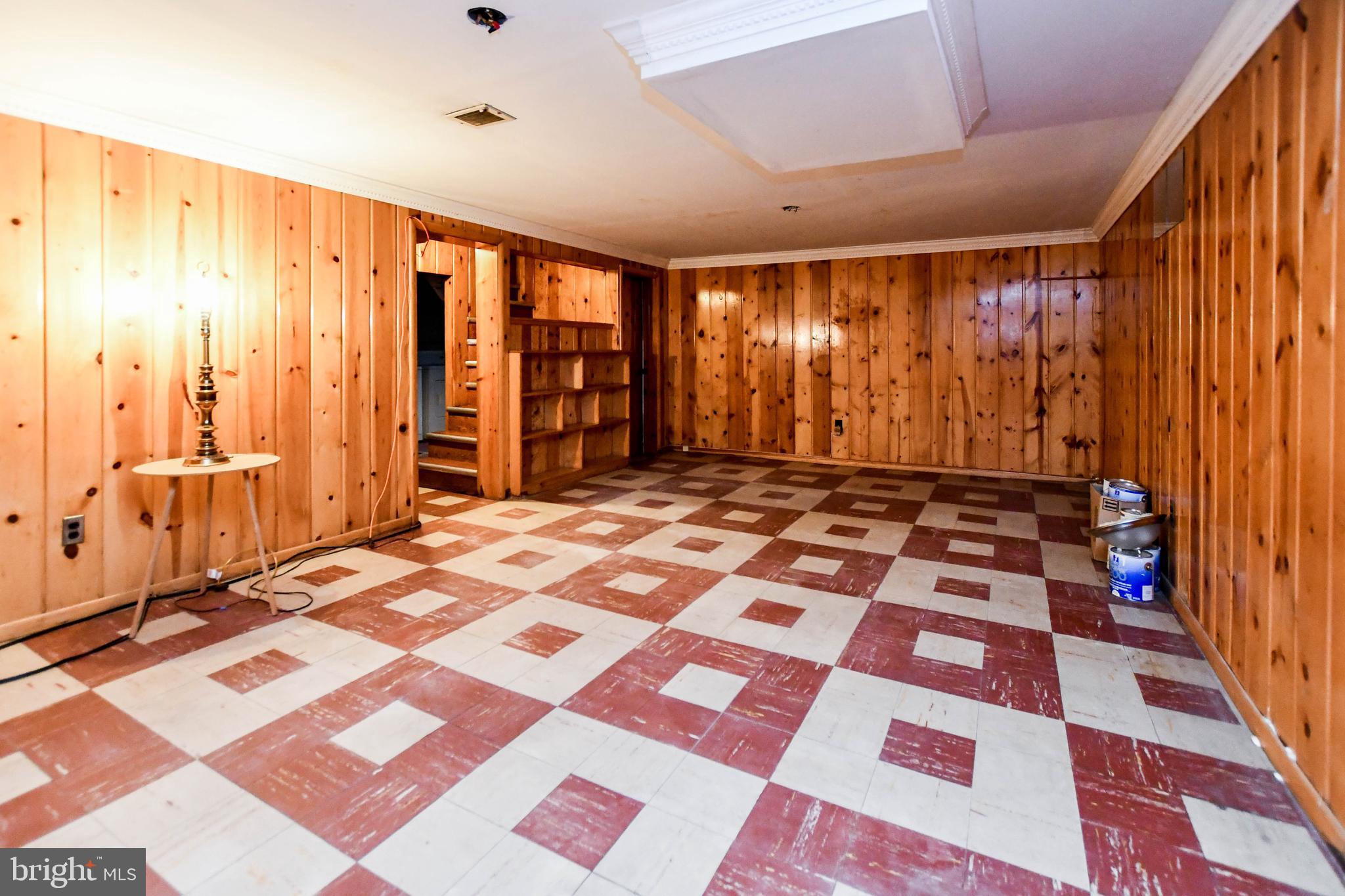 8022 New Riggs ROAD