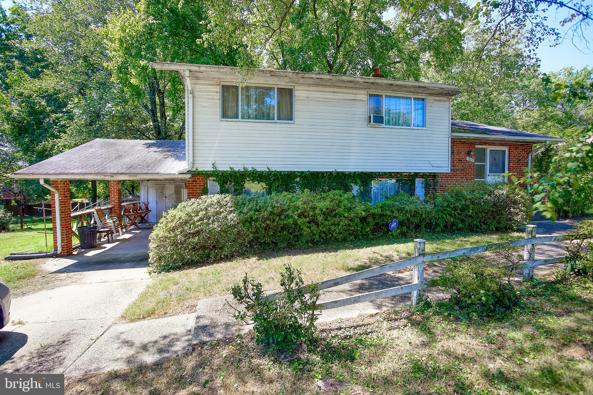 5305 Chesterfield DRIVE