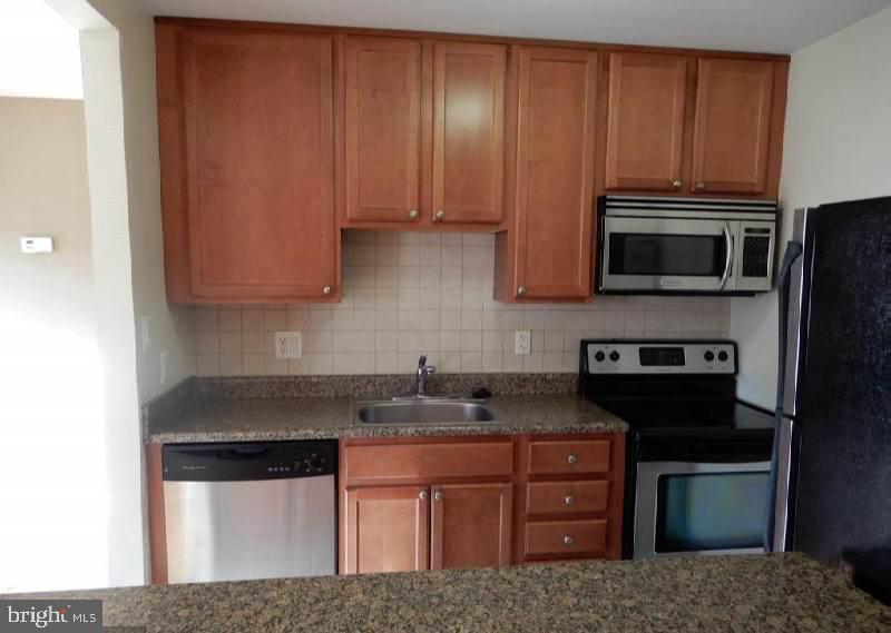 6307 Hil Mar DRIVE Unit: 1-14