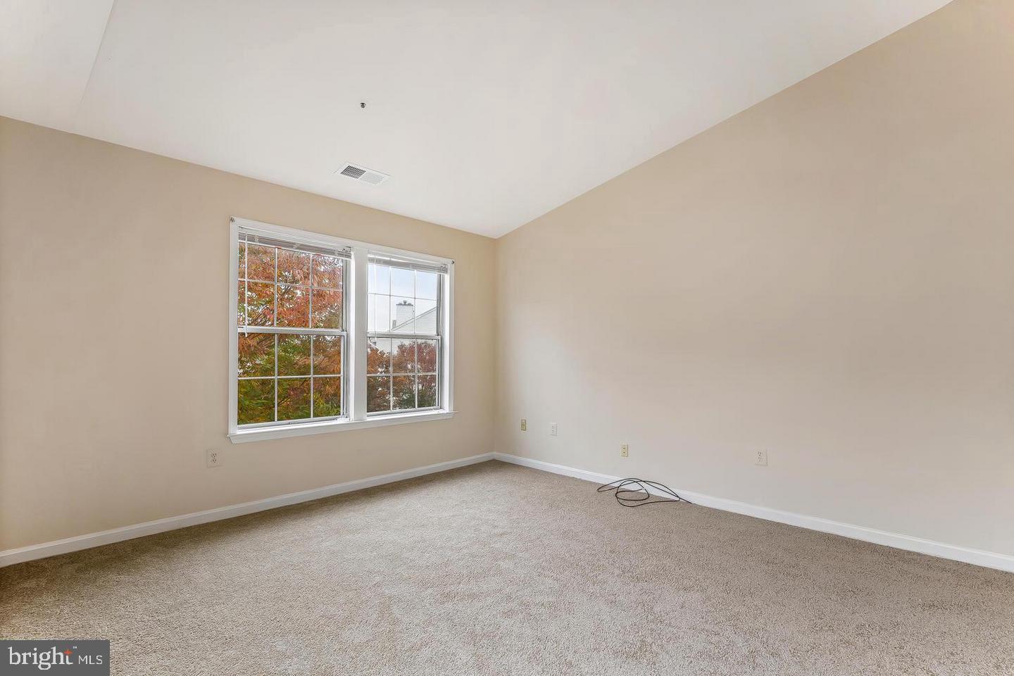 7902 Bayshore DRIVE Unit: 32