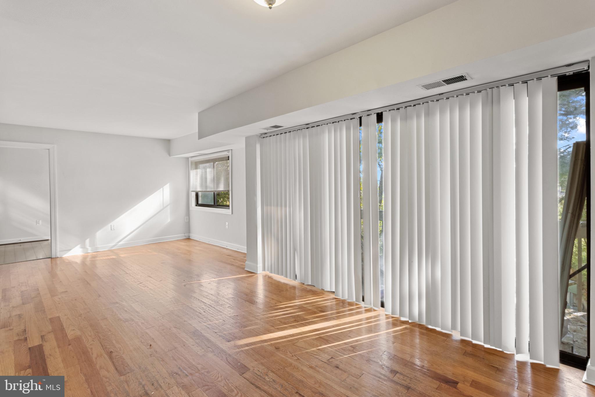 6308 Hil Mar DRIVE Unit: 14