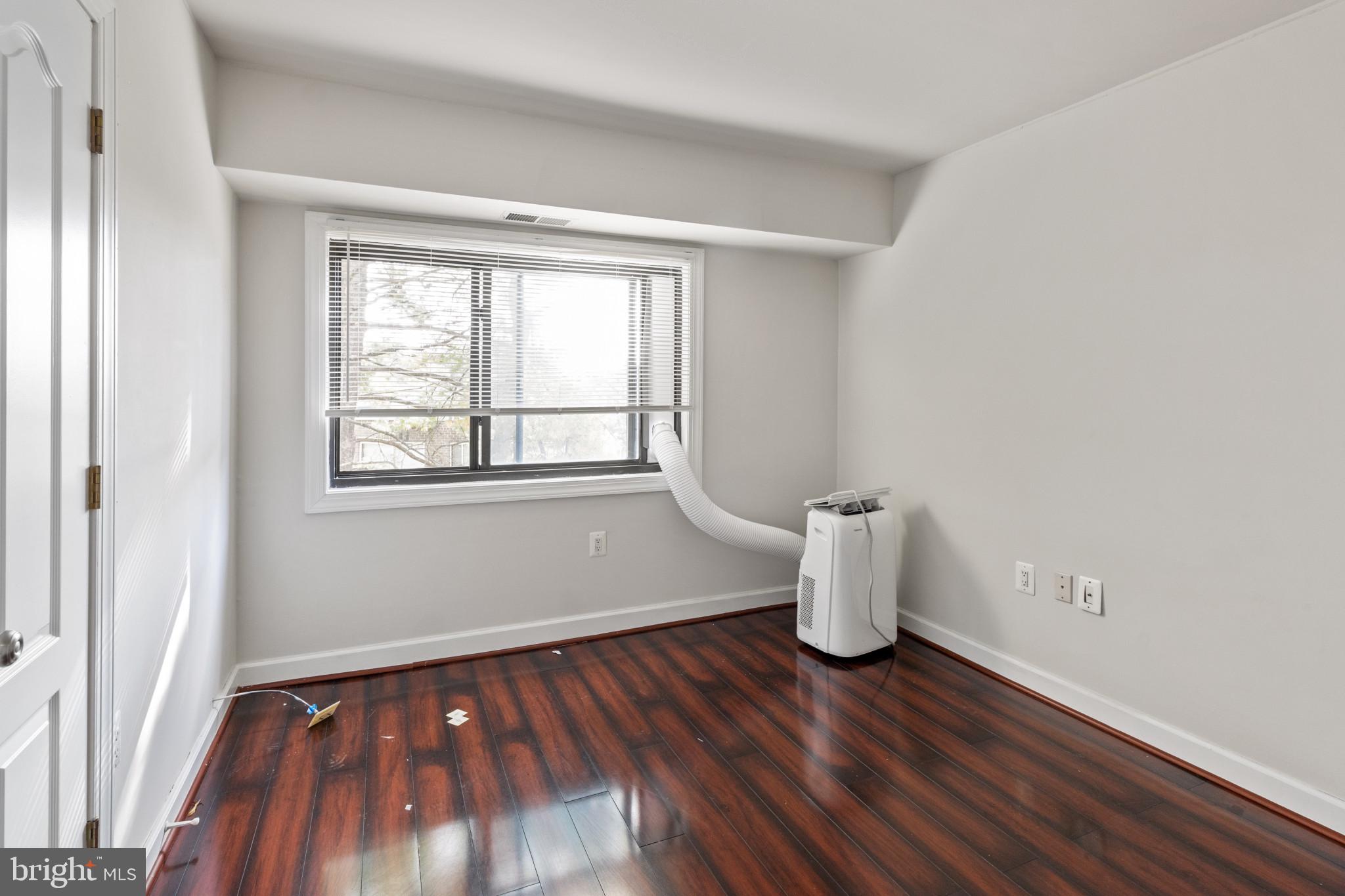 6308 Hil Mar DRIVE Unit: 14