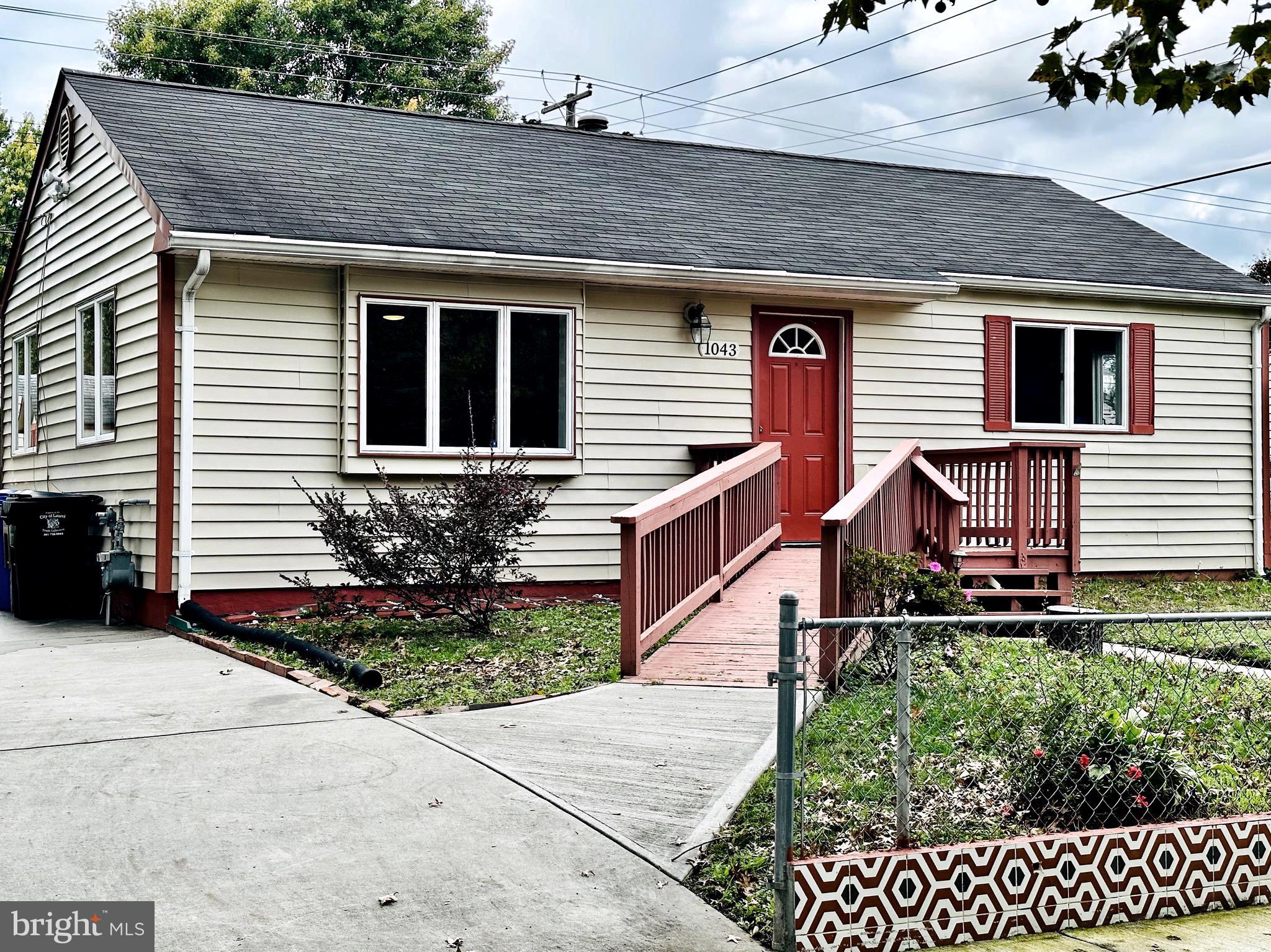 1043 Harrison DRIVE