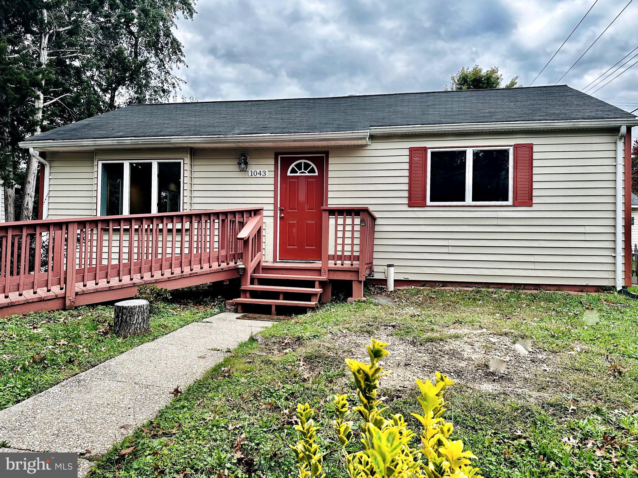 1043 Harrison DRIVE