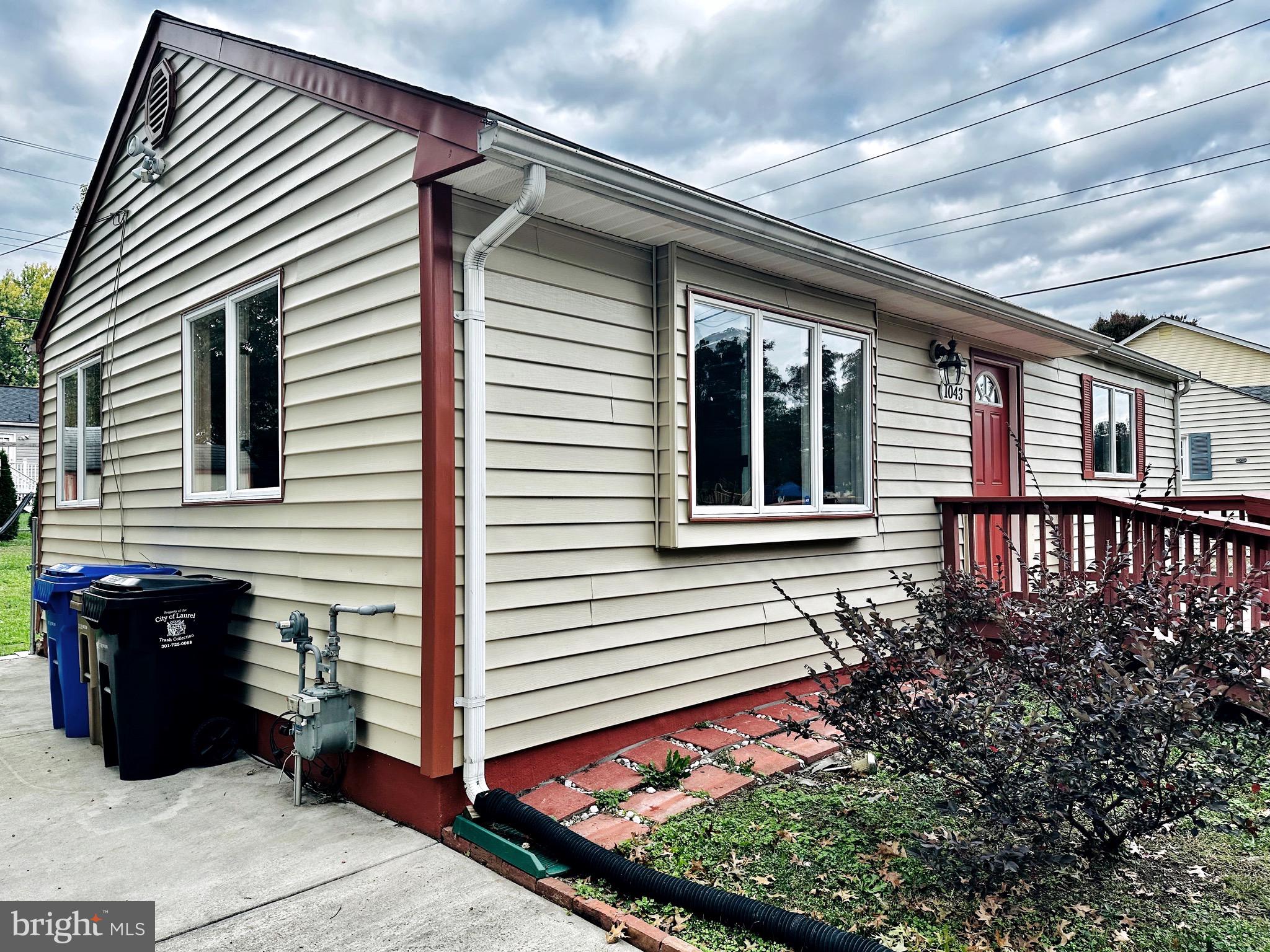 1043 Harrison DRIVE