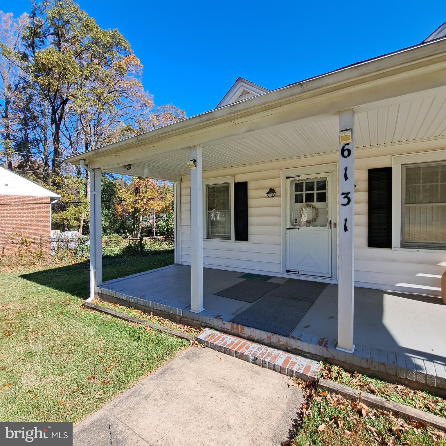 6131 Naval AVENUE