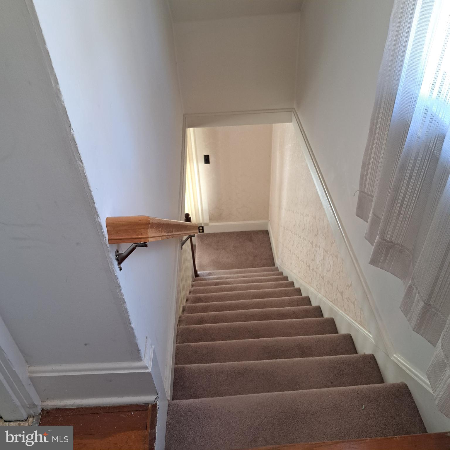 6131 Naval AVENUE