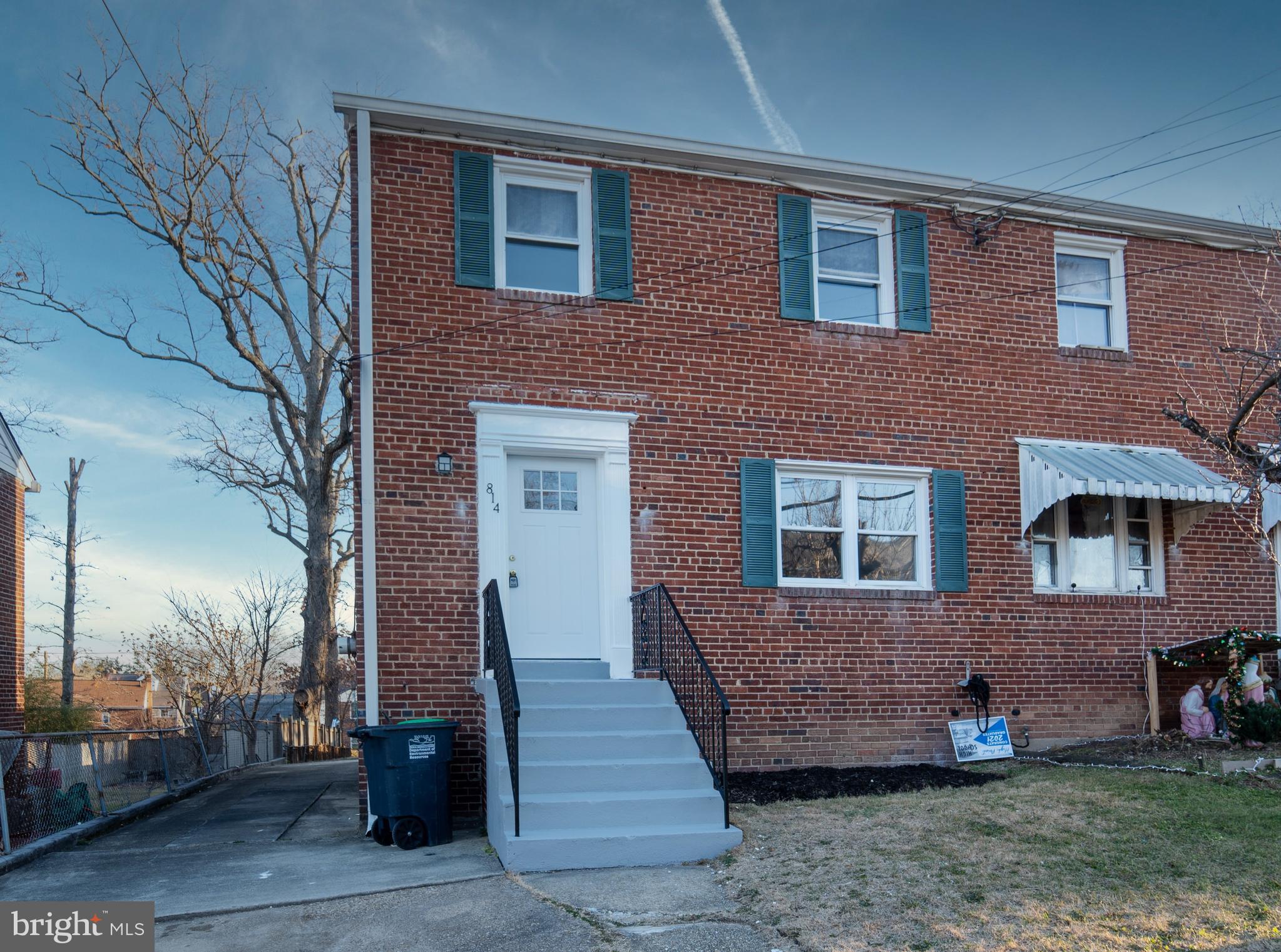 814 Berkshire Dr