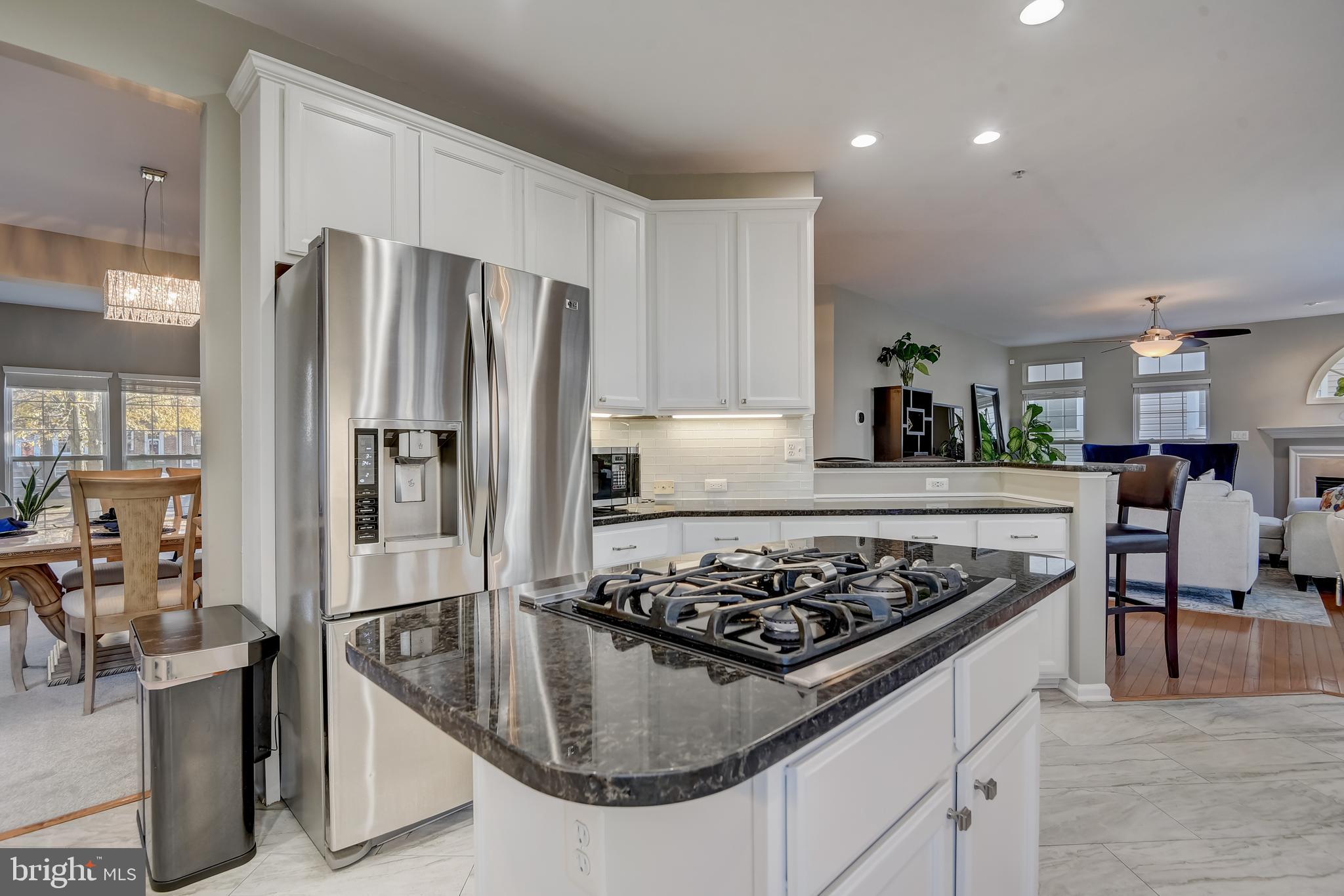 10202 Woodview Dr