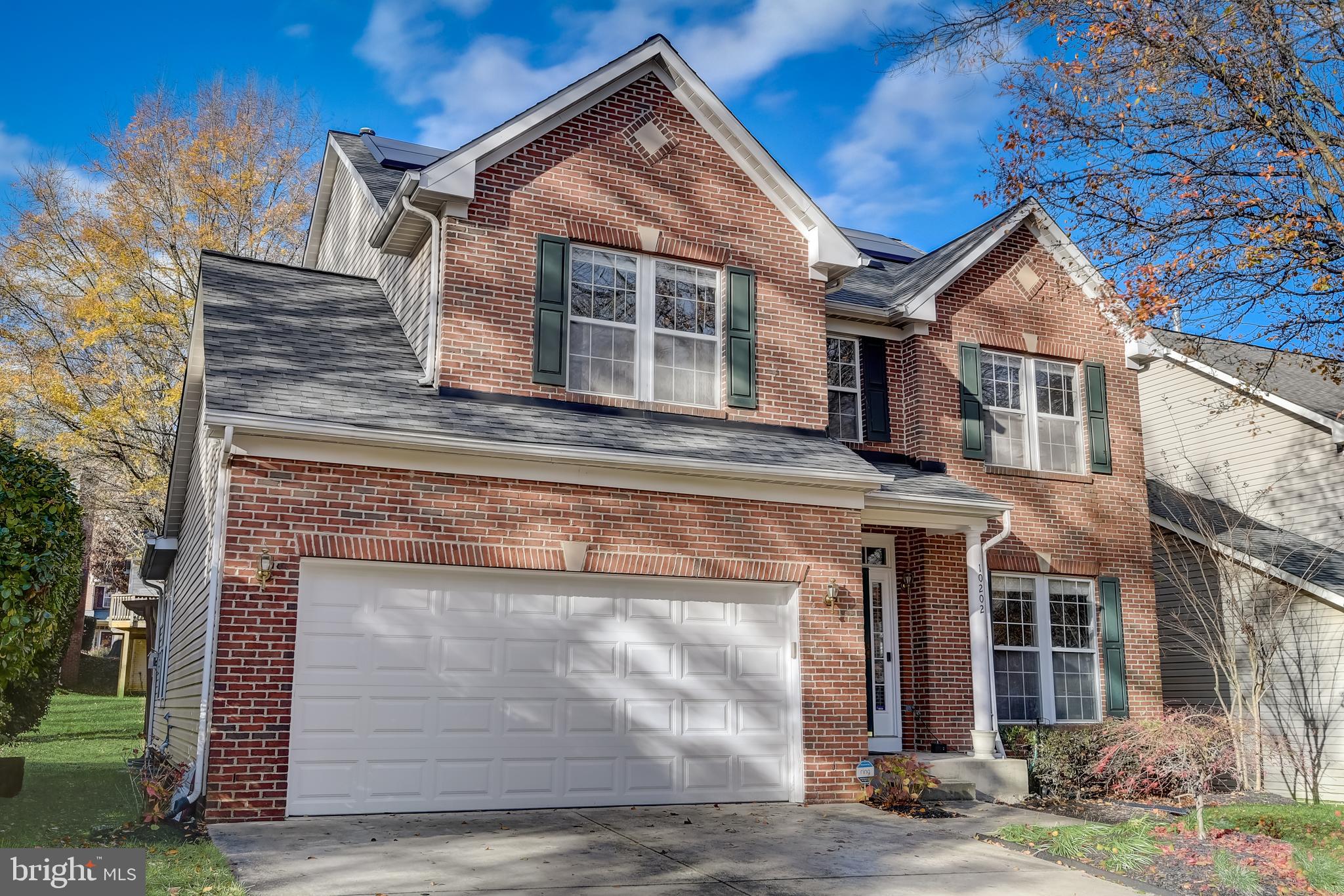 10202 Woodview Dr