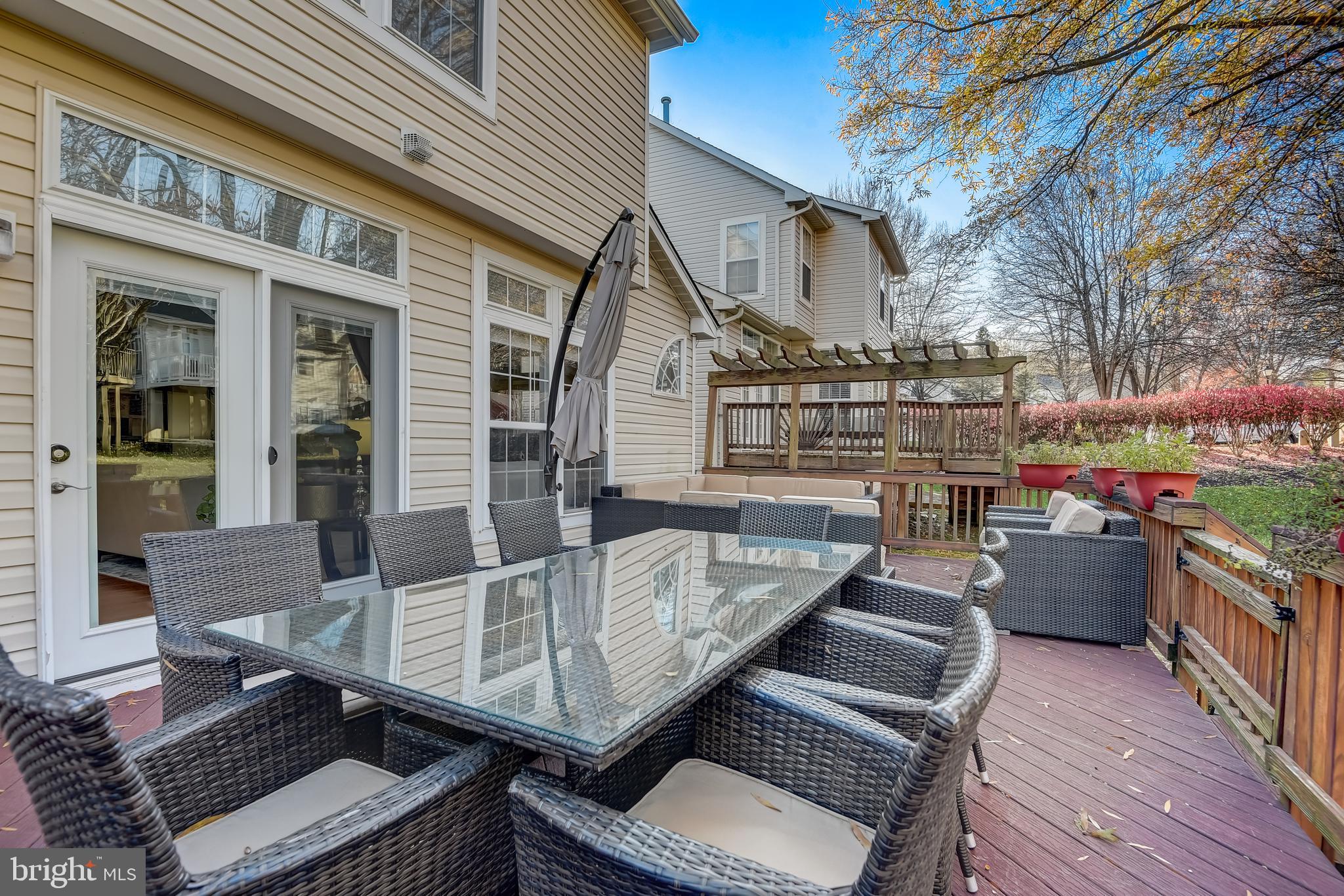 10202 Woodview Dr