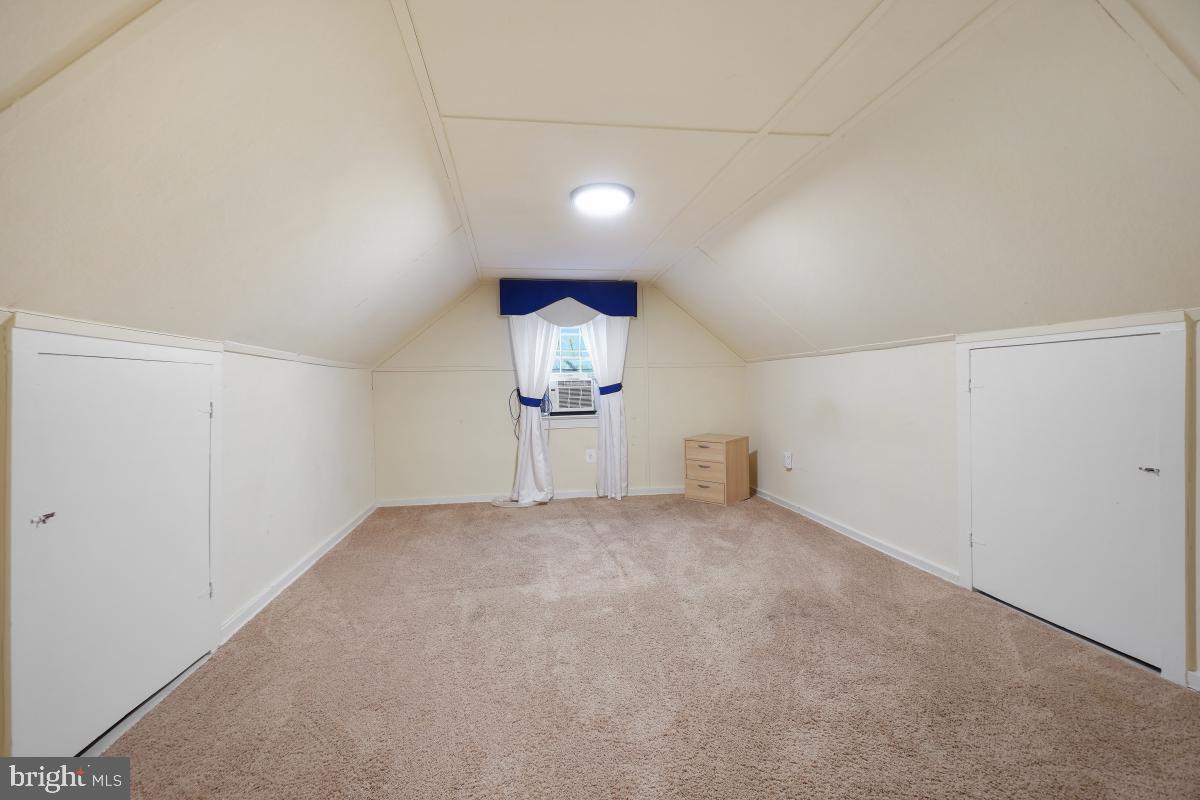 812 Cox Ave