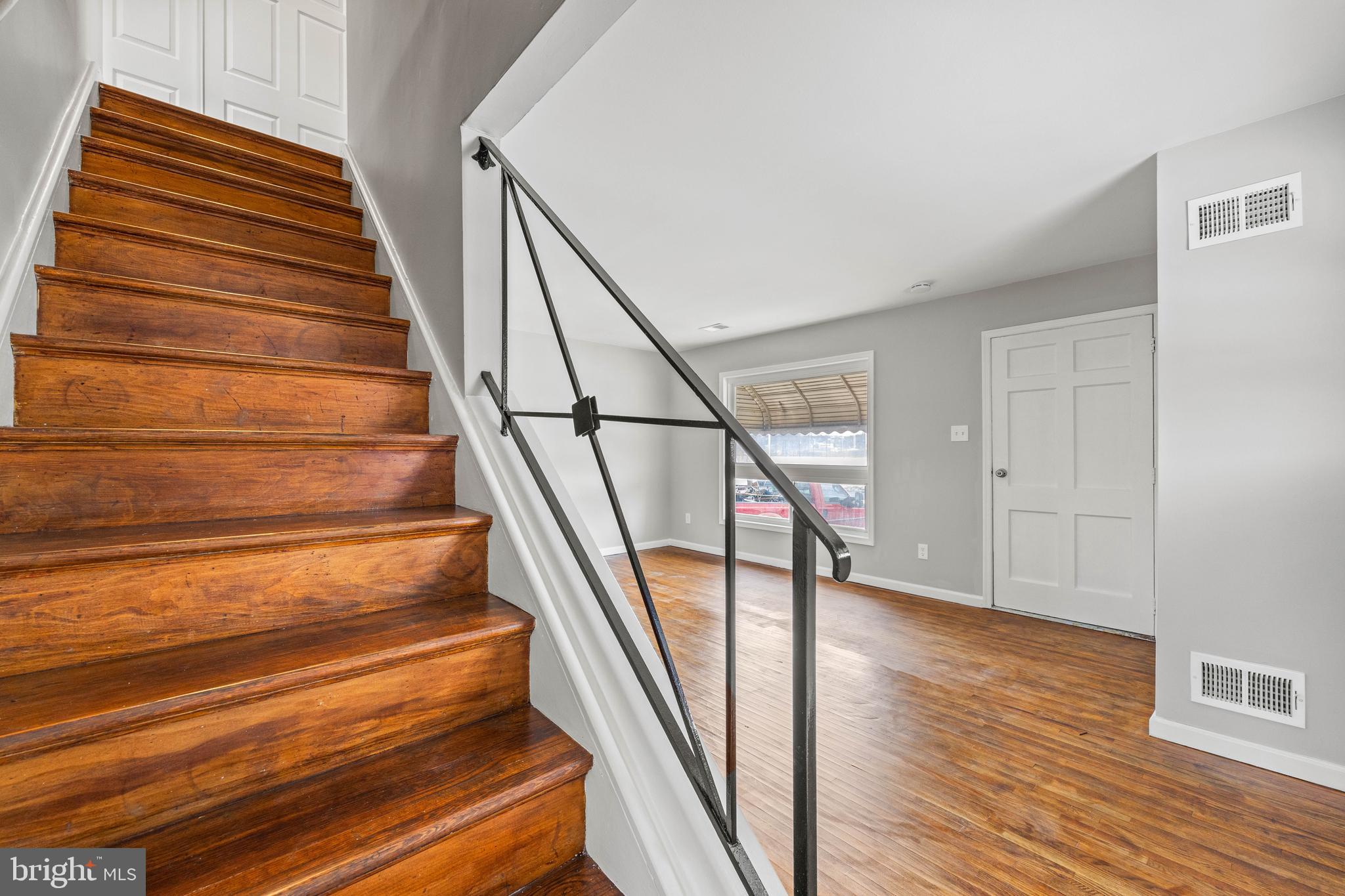 6500 COLUMBIA PARK ROAD