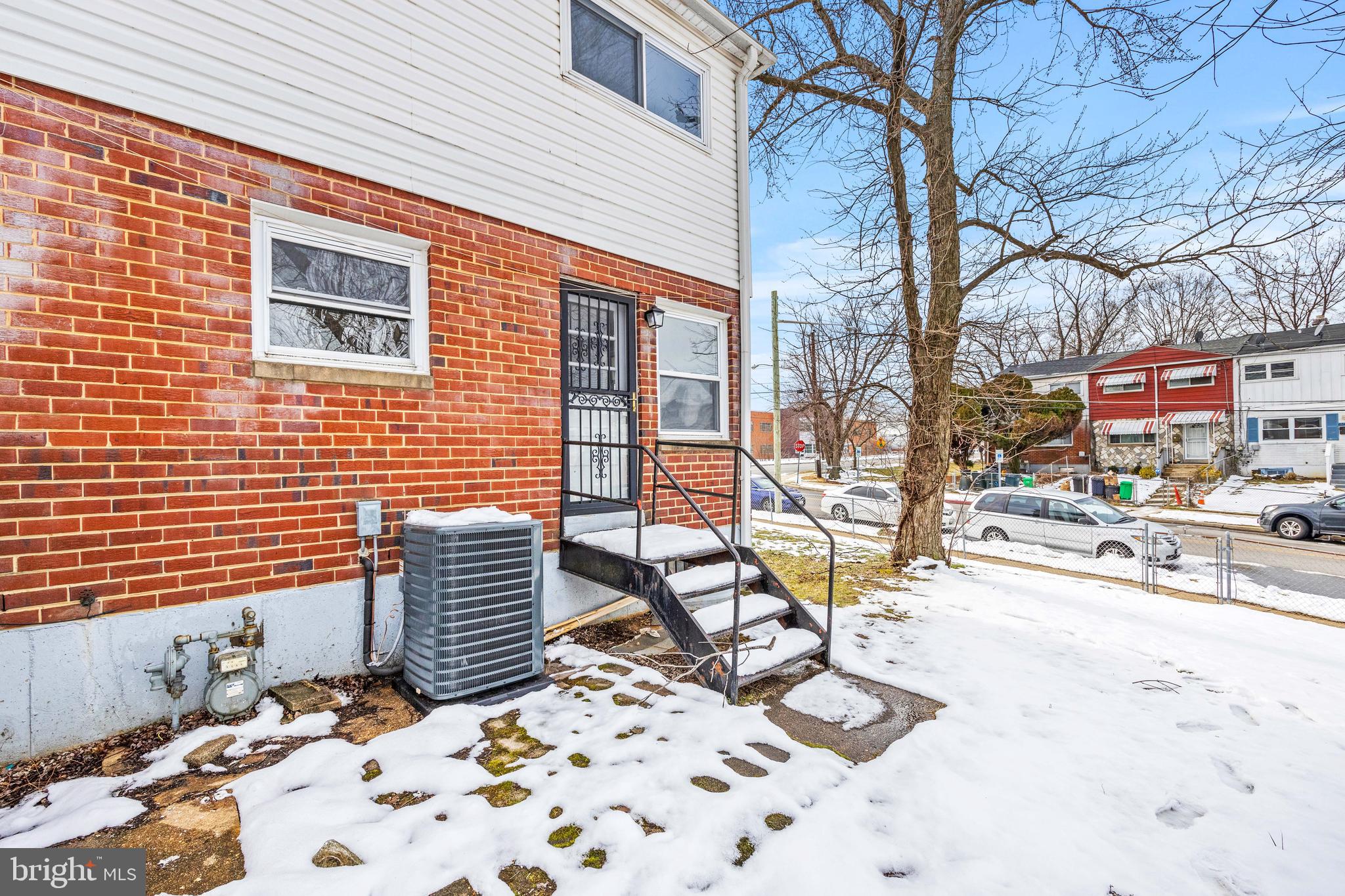 6500 COLUMBIA PARK ROAD