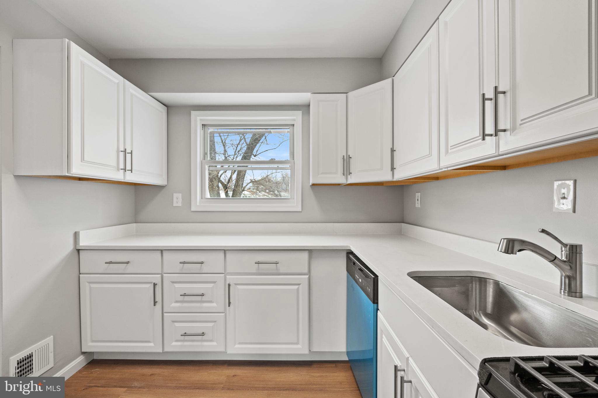 6500 COLUMBIA PARK ROAD