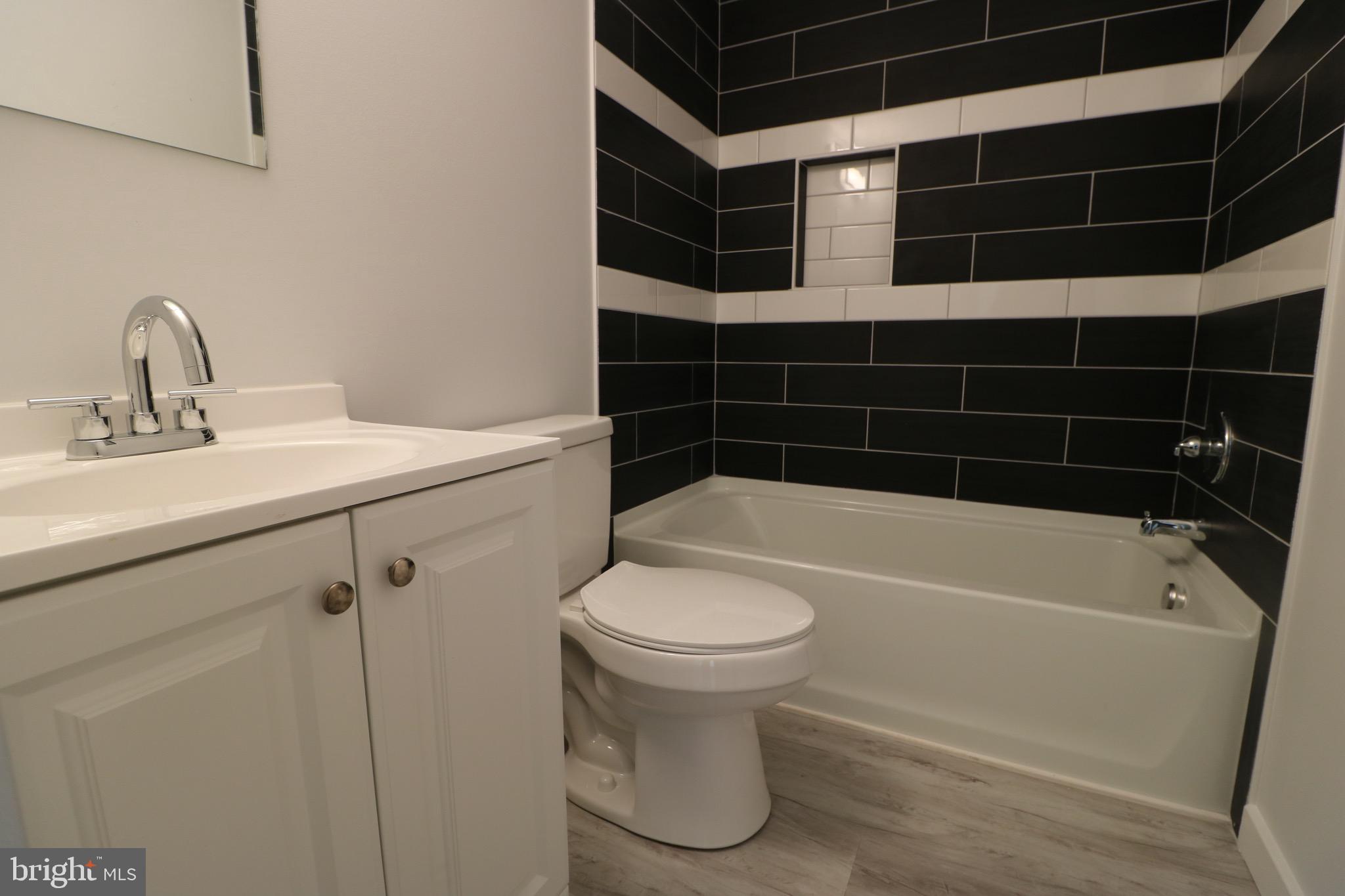 9505 EUGENIA PARK ST