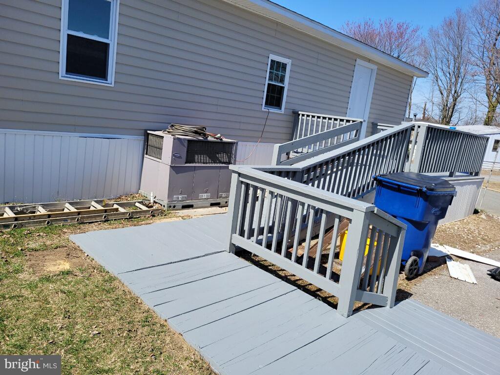 9505 EUGENIA PARK ST