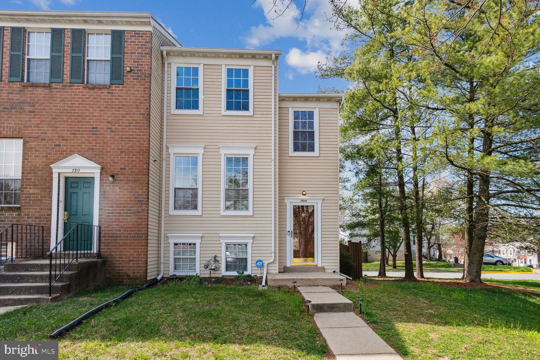 7313 Morrison Dr