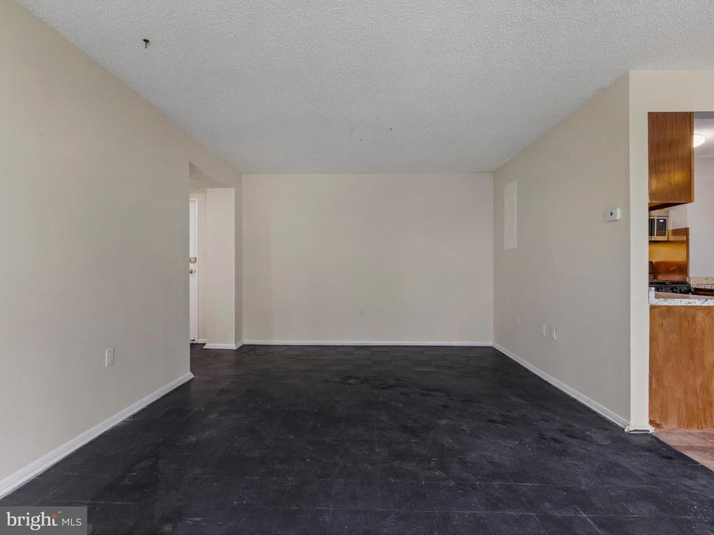 1826 METZEROTT ROAD 103