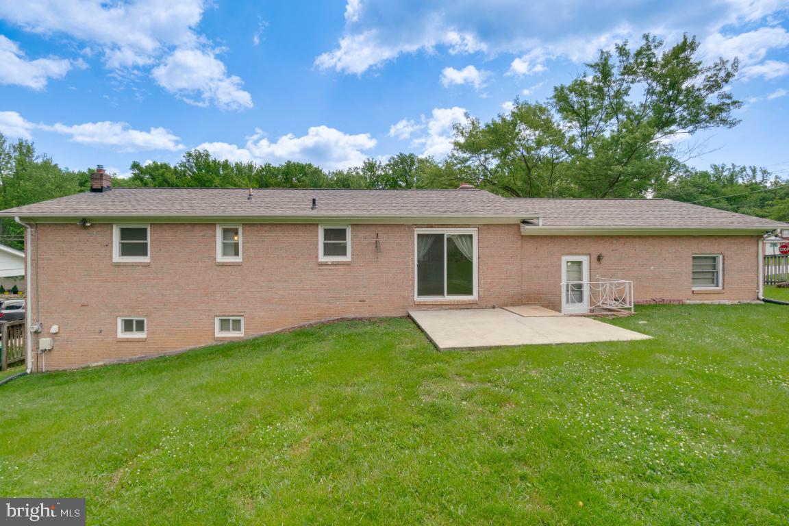 8205 Steve Dr