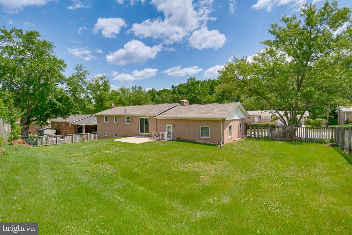 8205 Steve Dr
