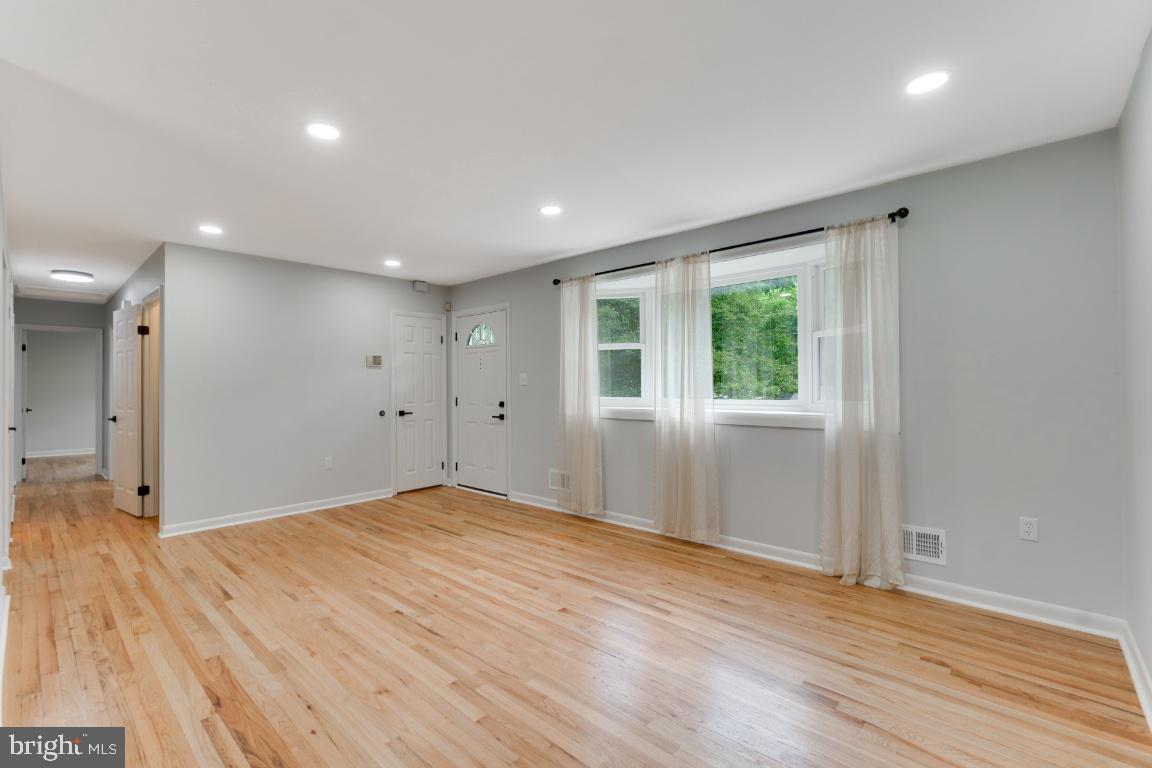 8205 Steve Dr