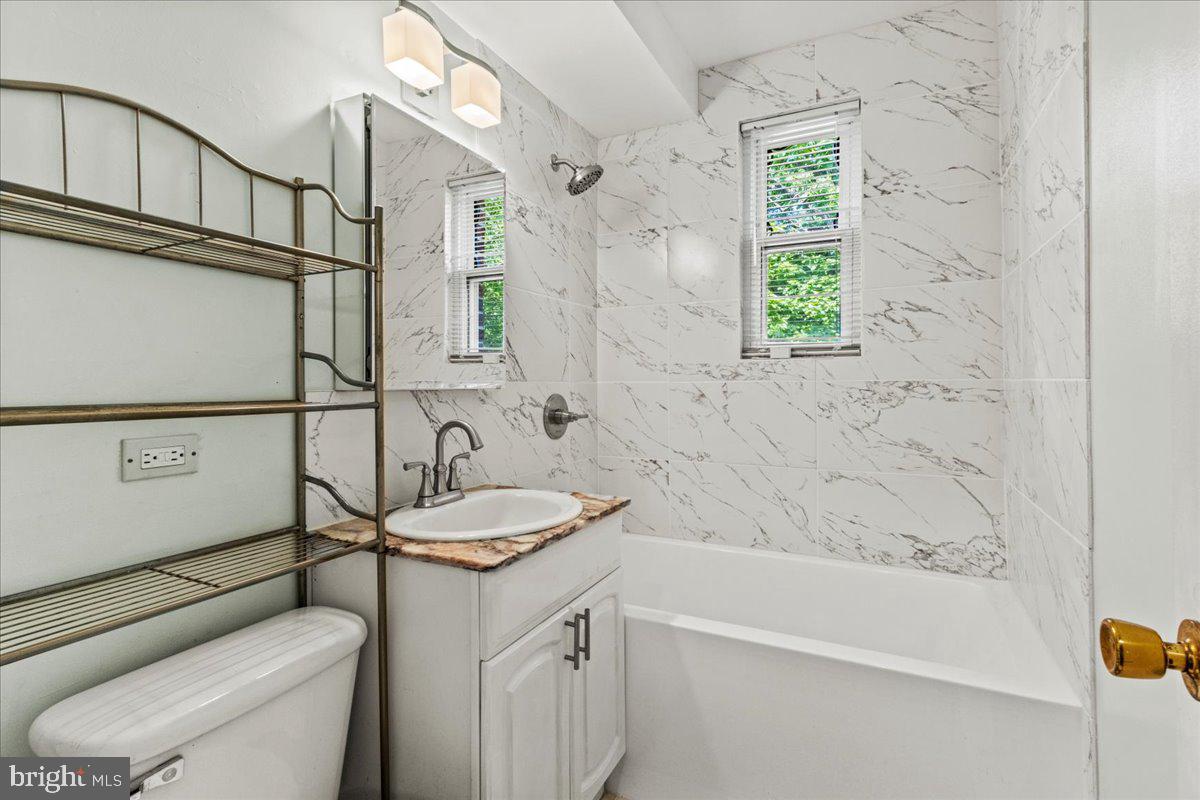 3839 HAMILTON STREET K-102