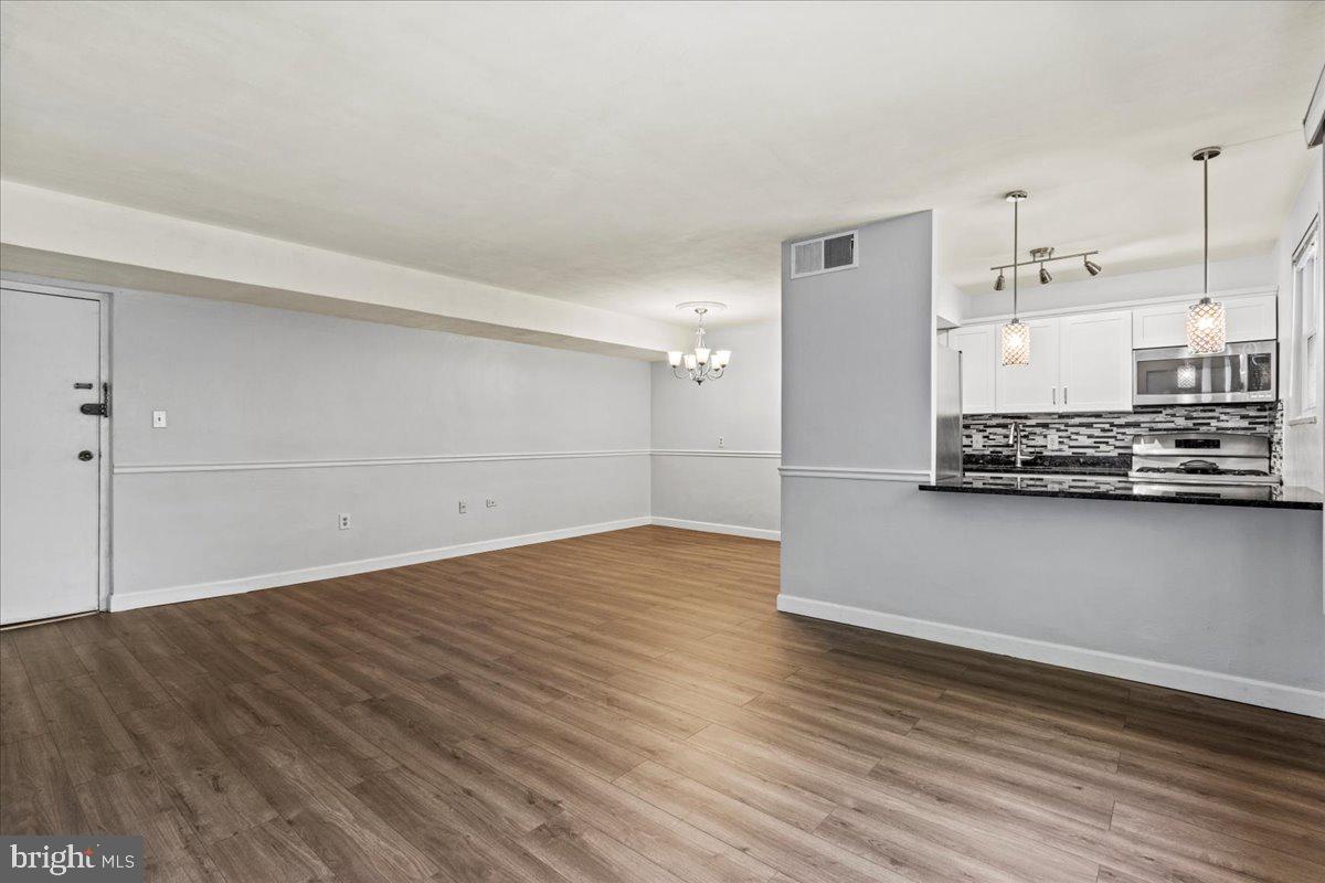 3839 HAMILTON STREET K-102