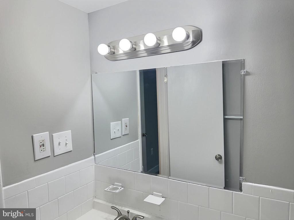 1826 METZEROTT ROAD B-4