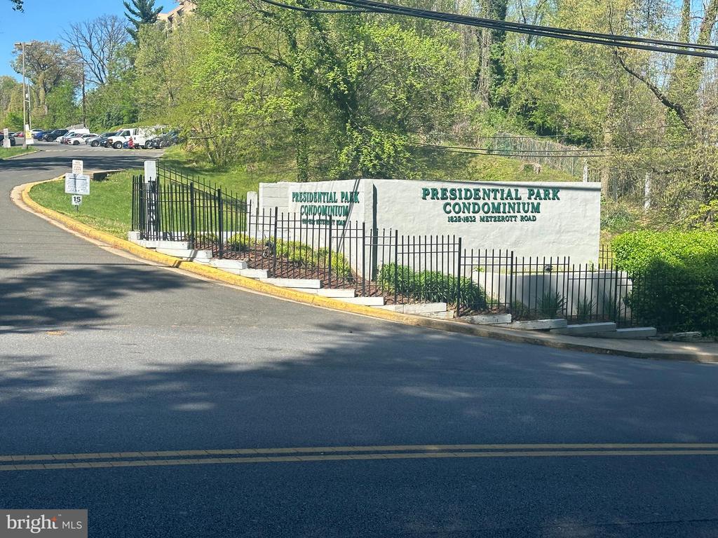 1826 METZEROTT ROAD B-4