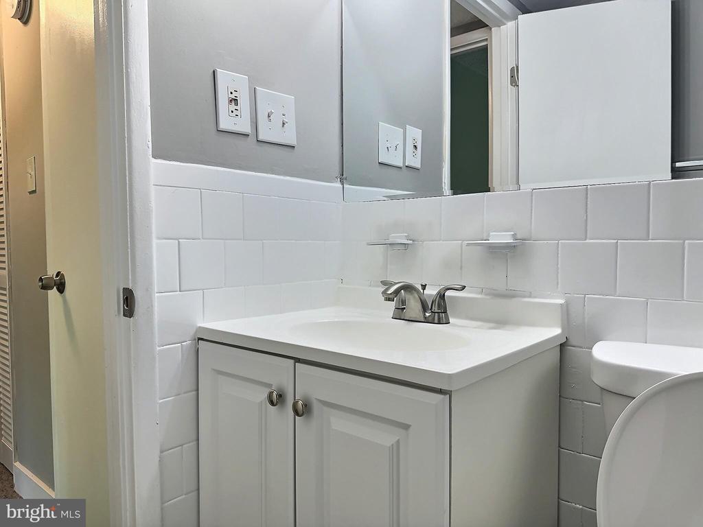 1826 METZEROTT ROAD B-4