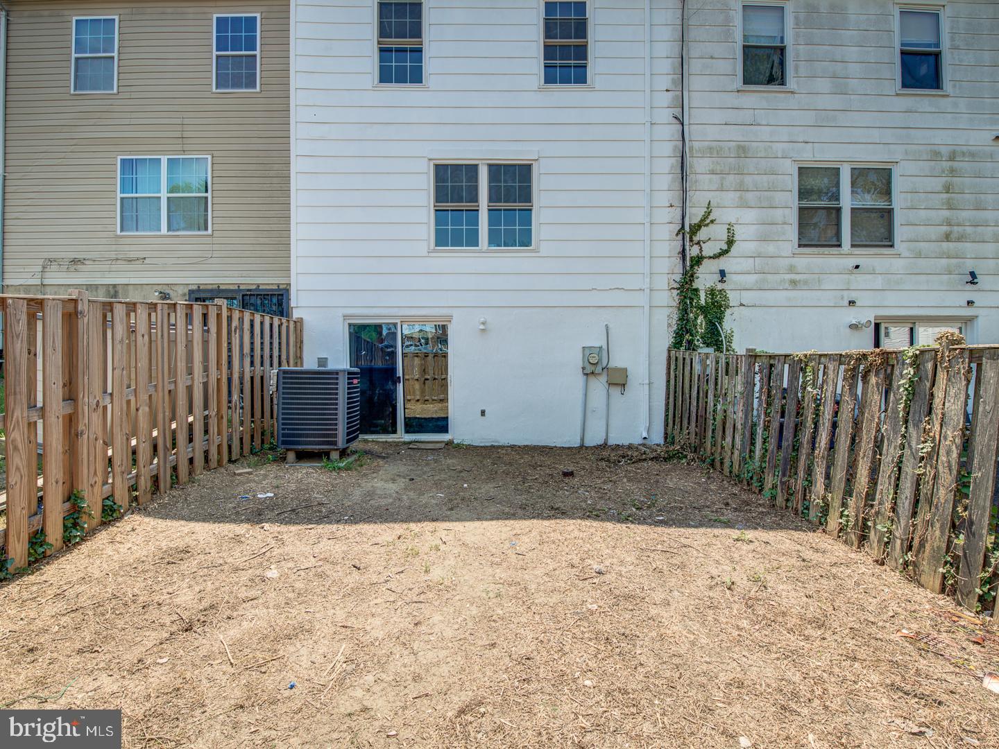 7222 Wood Hollow Ter