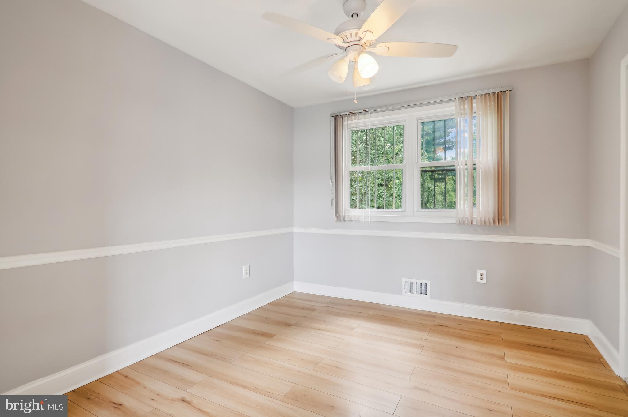 6 Norair Ave