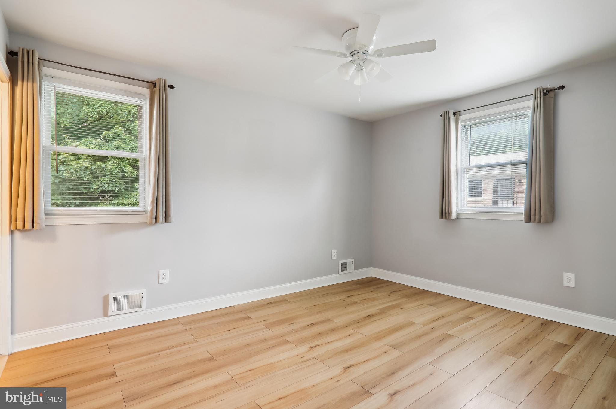6 Norair Ave
