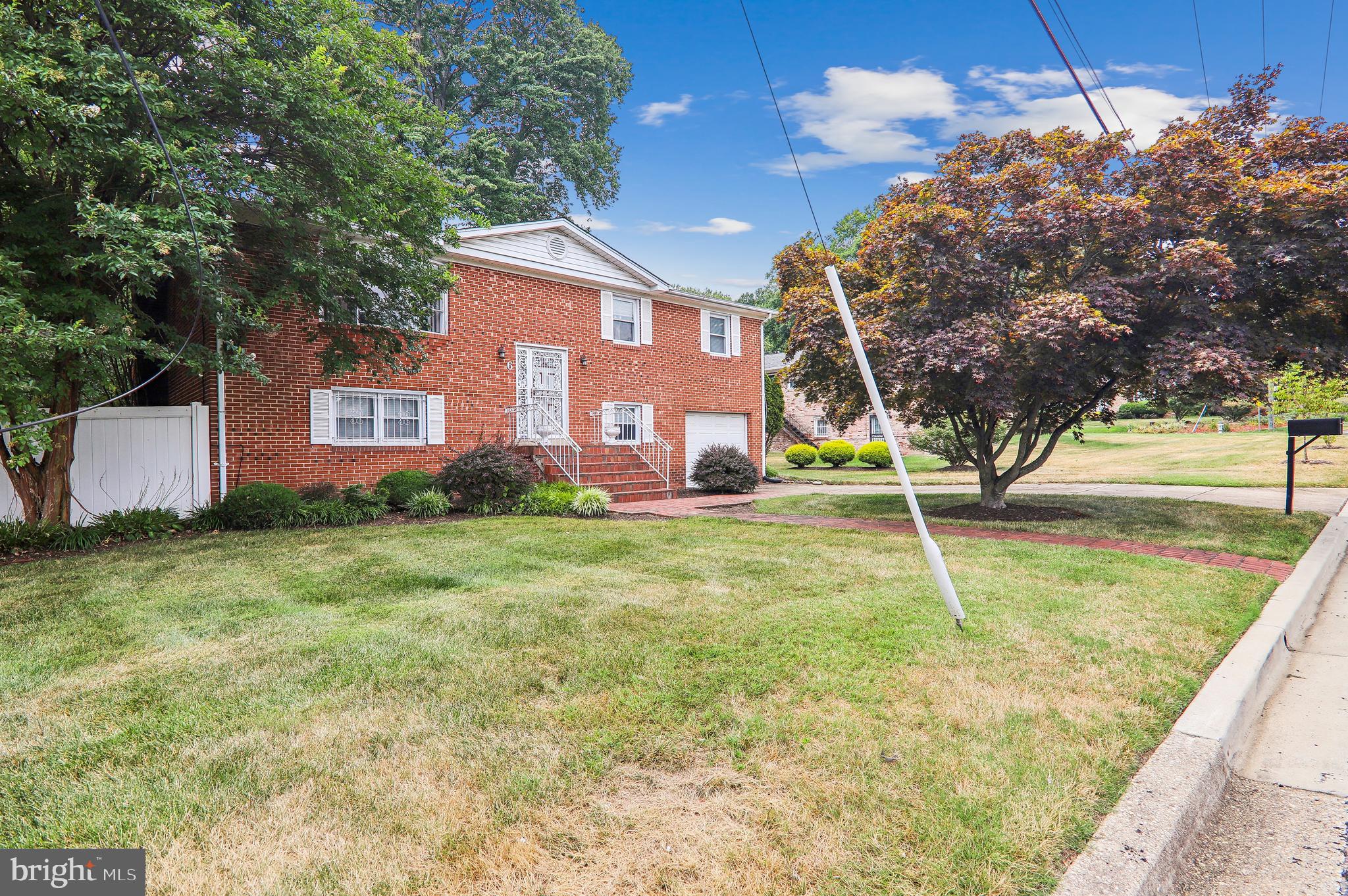 6 Norair Ave