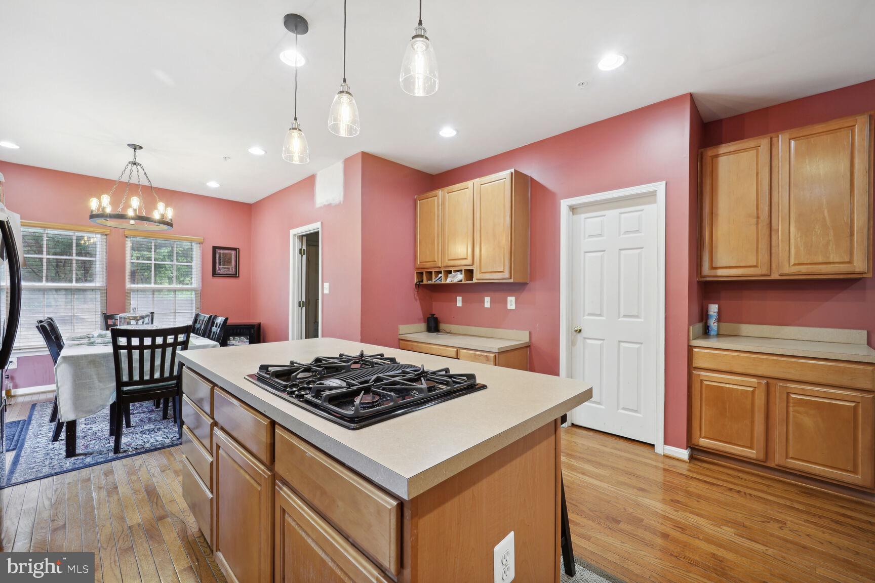 12101 Westlock Pl
