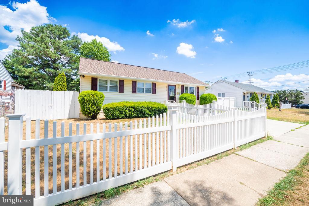 403 Greenhill Ave