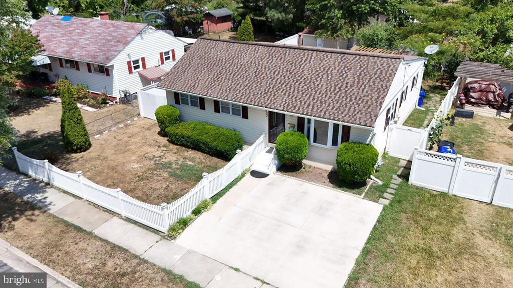 403 Greenhill Ave