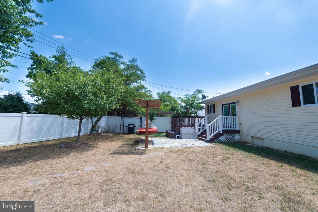403 Greenhill Ave