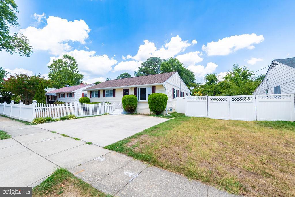 403 Greenhill Ave