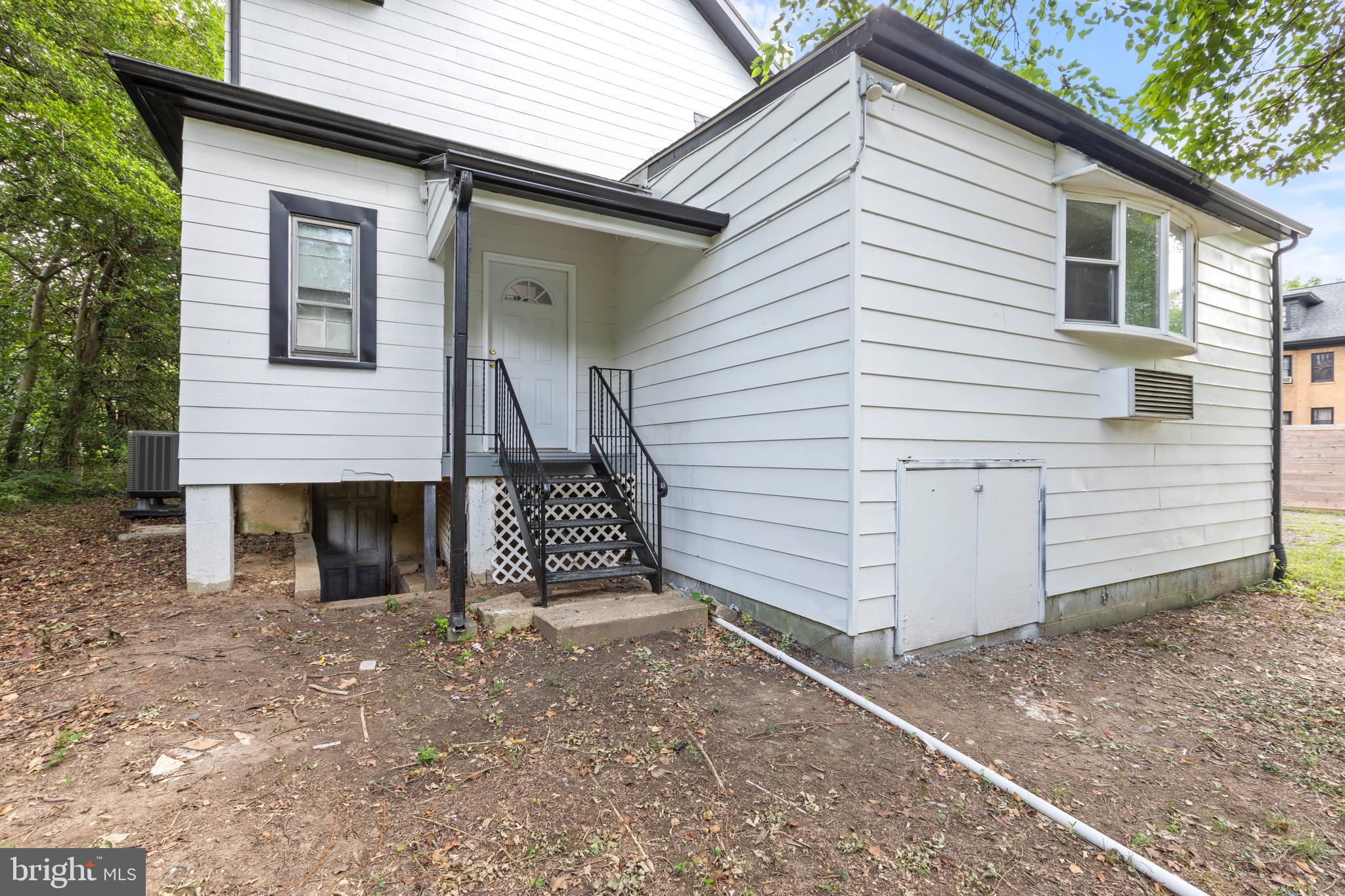 8811 Old Branch Ave