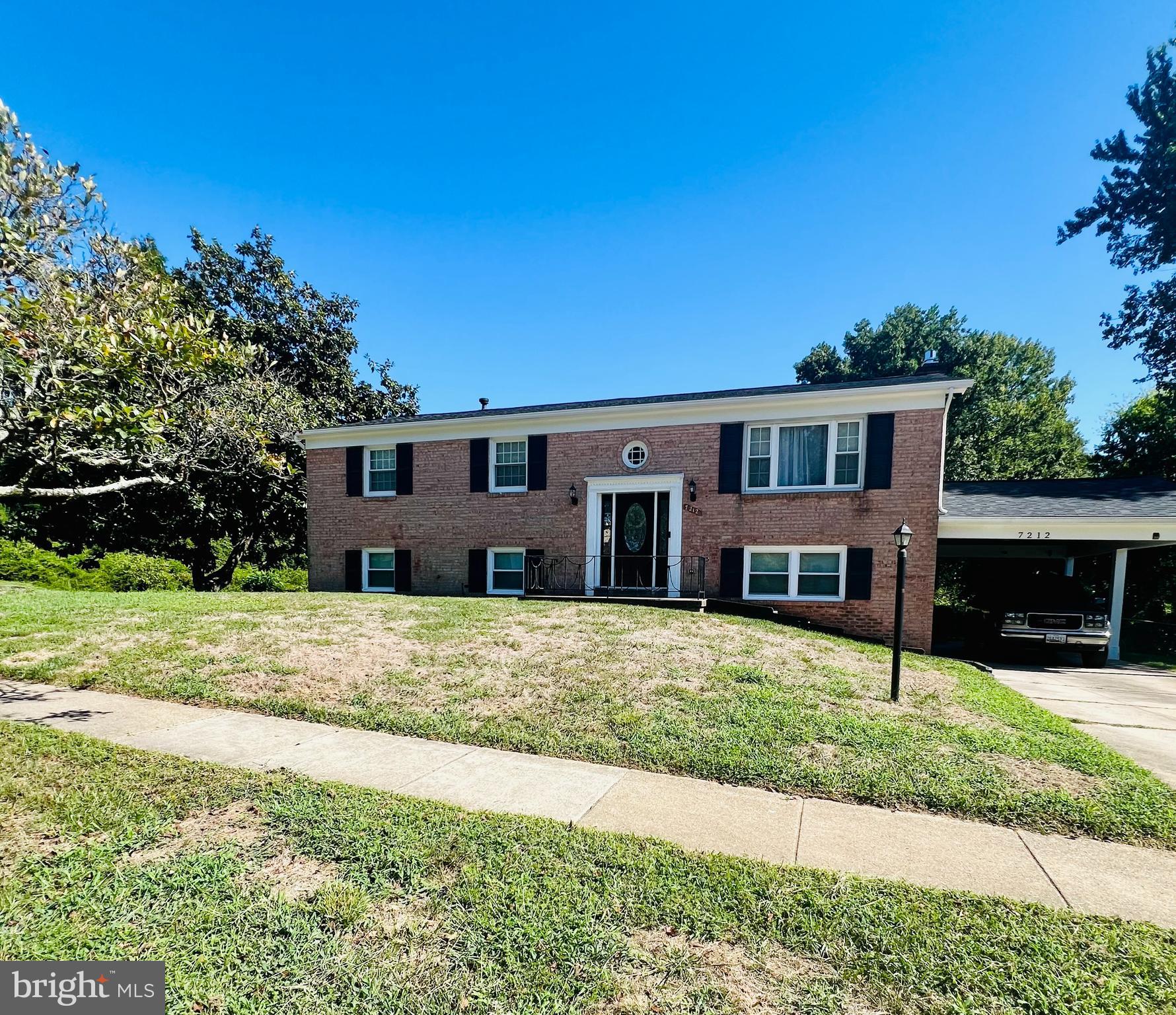 7212 Antock Pl